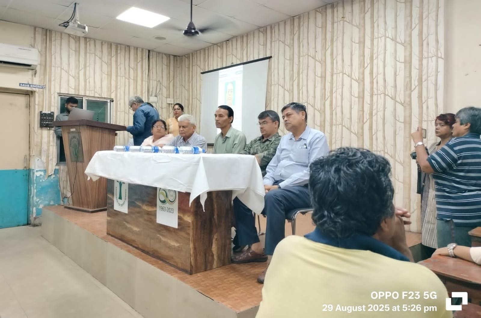 कवि रणविजय श्रीवास्तव के निधन पर श्रद्धांजलि सभा आयोजित, दुनिया में कुछ भी नहीं रहता, बस यादें रह जाती हैं