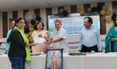 जीबीएम कॉलेज में एनएसएस इकाई द्वारा आयोजित भाषण प्रतियोगिता में प्रियंका कुमारी प्रथम स्थान पर रहीं, दिव्यांशी सिन्हा द्वितीय एवं लक्ष्मी कुमारी तृतीय स्थान पर रहीं