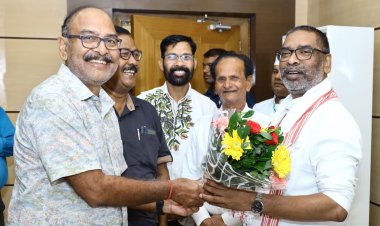 मुख्यमंत्री हेमन्त सोरेन से मिला झारखंड कल्चरल आर्टिस्ट एसोसिएशन का प्रतिनिधिमंडल