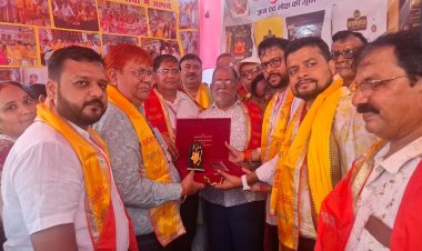 विश्व प्रसिद्ध पितृपक्ष मेला : नारनौलिया अग्रवाल संघ सेवा शिविर का हुआ समापन, सदस्यों को सम्मानित