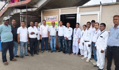 पितृपक्ष मेला 2025 : गया रेलवे स्टेशन पर स्वास्थ्य शिविर संपन्न भीड़भाड़ और कठिन परिस्थितियों में स्वास्थ्यकर्मियों की सराहनीय सेवा