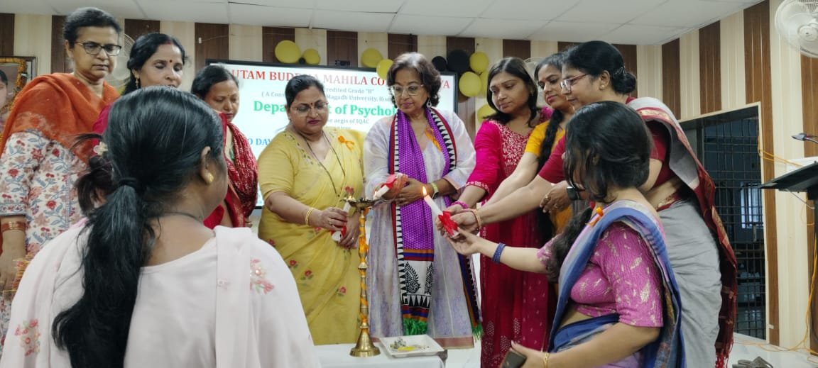 जीबीएम कॉलेज में आत्महत्या रोकथाम पर आयोजित कार्यशाला के दूसरे दिन विचार गोष्ठी का आयोजन, छात्राओं ने भावपूर्ण लघु नाटिका द्वारा आत्महत्या जैसे कदम न उठाने का दिया संदेश