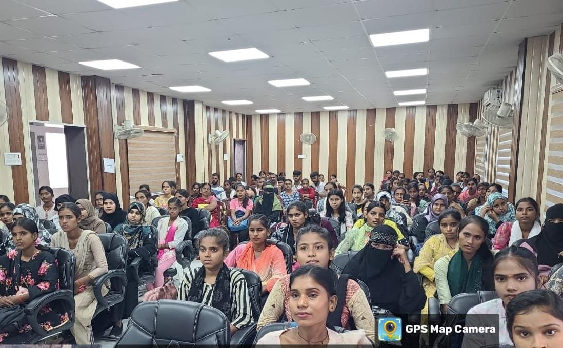 जीबीएम कॉलेज में "मध्यस्थ दर्शन पर आधारित जीवन विद्या" पर दो-दिवसीय कार्यशाला का शुभारंभ, शिक्षा पद्धति में मूल्य-वर्द्धित पाठ्यक्रम को शामिल किया जाना स्वागत योग्य है: डॉ सीमा पटेल