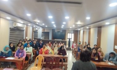 कॉलेज की शैक्षणिक एवं सह-शैक्षणिक उत्कृष्टता के लिए मिलजुलकर कार्य करने की है आवश्यकता: डॉ सीमा पटेल