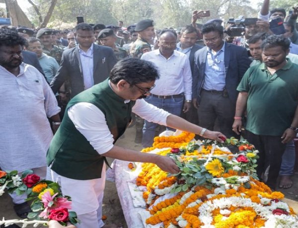 पूर्व CM चंपई सोरेन के पोते को CM हेमंत सोरेन ने दी श्रद्धांजलि, असामयिक निधन पर जताई गहरी संवेदना